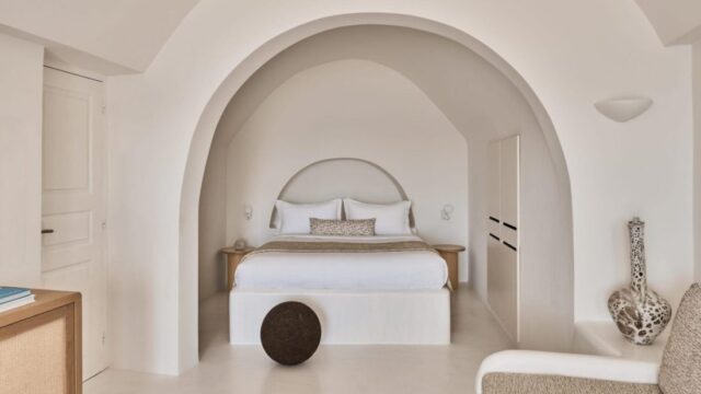 small destination wedding in santorini