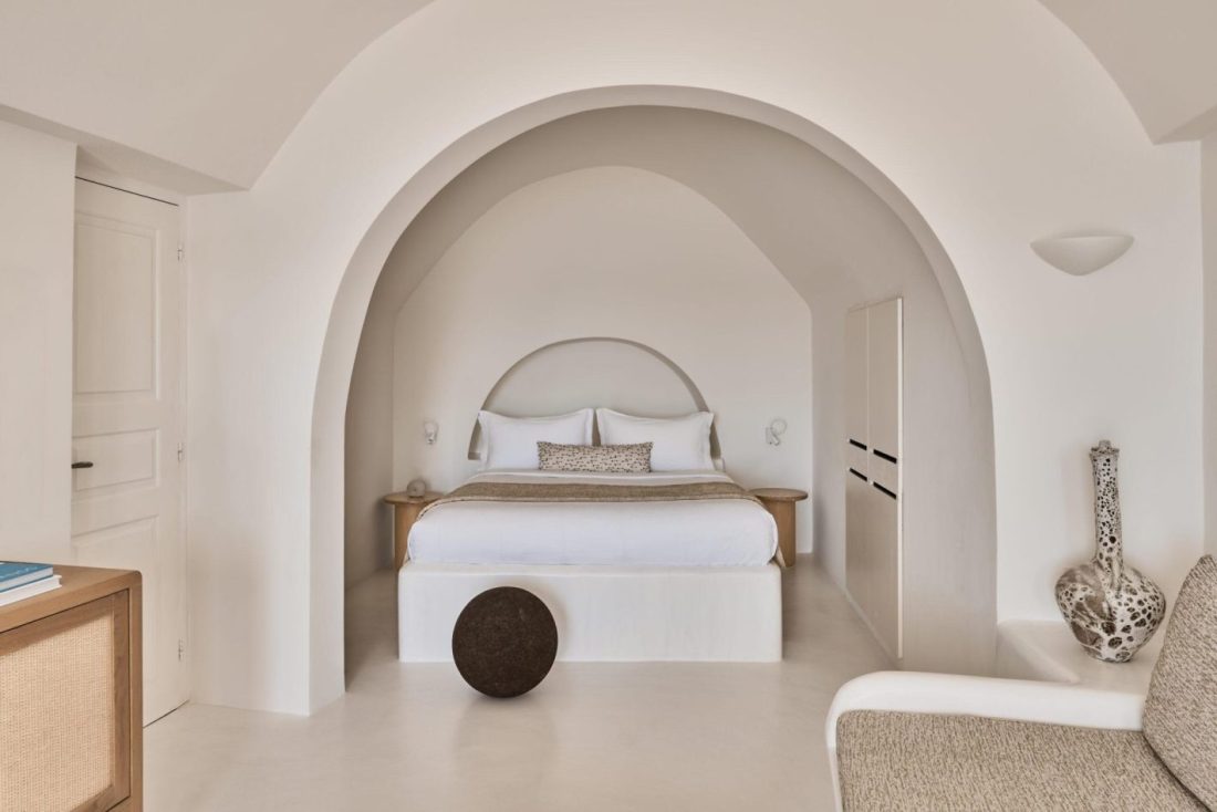 small destination wedding in santorini