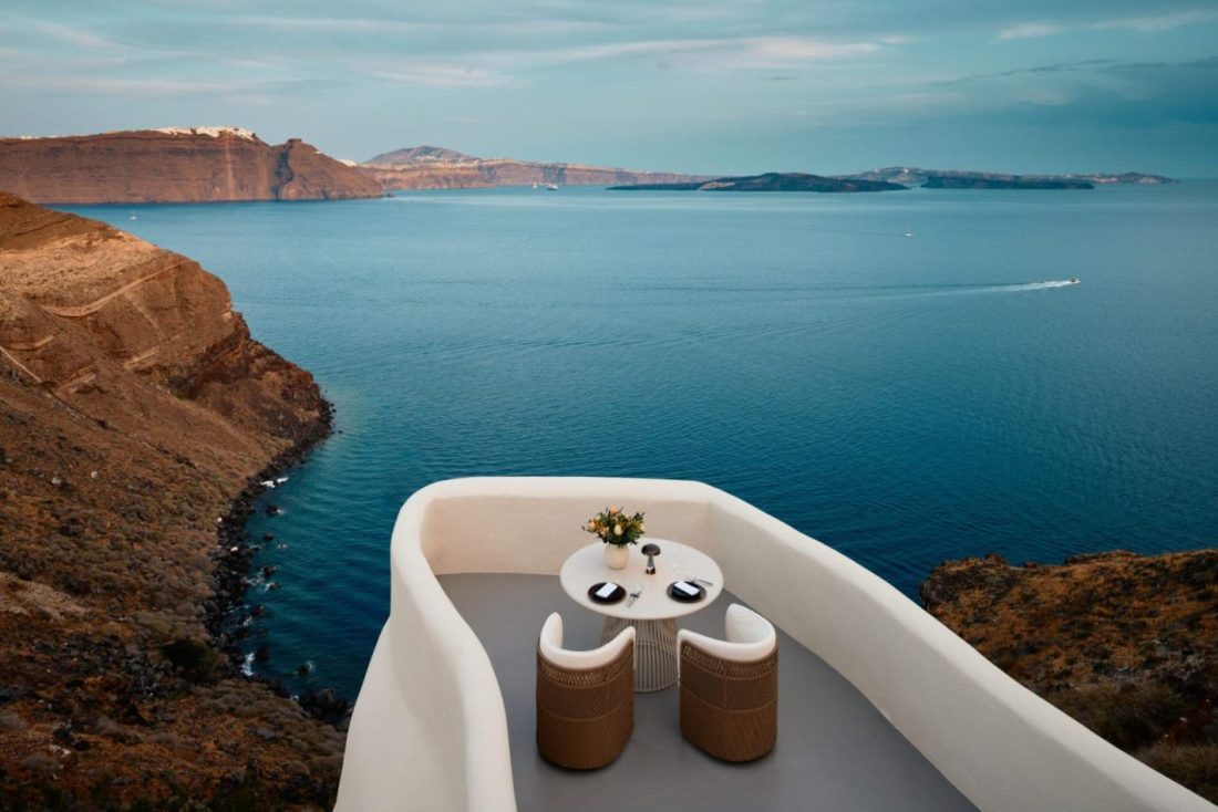small destination wedding in santorini