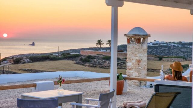 destination wedding in Paros