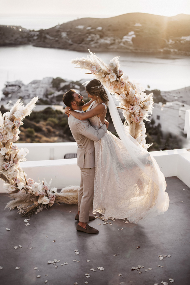 Ios destination wedding