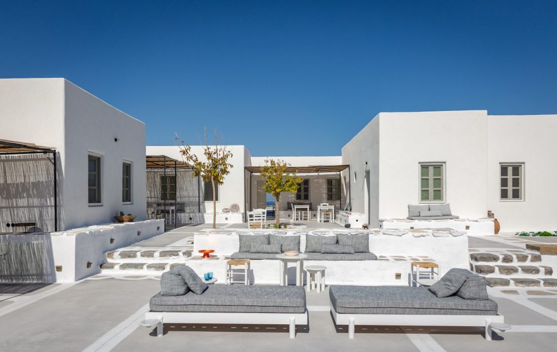 intimate wedding in greece