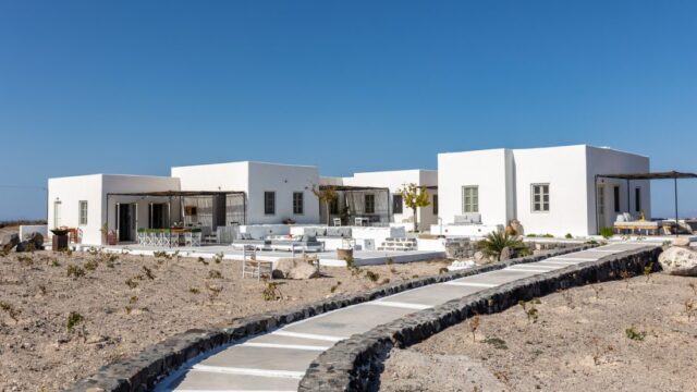 intimate wedding in greece