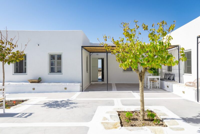 intimate wedding in greece