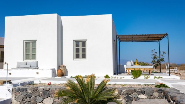 intimate wedding in greece