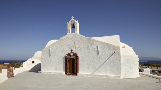 intimate wedding in greece