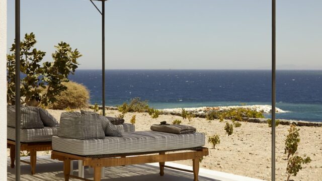 intimate wedding in greece
