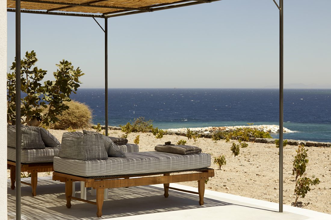 intimate wedding in greece