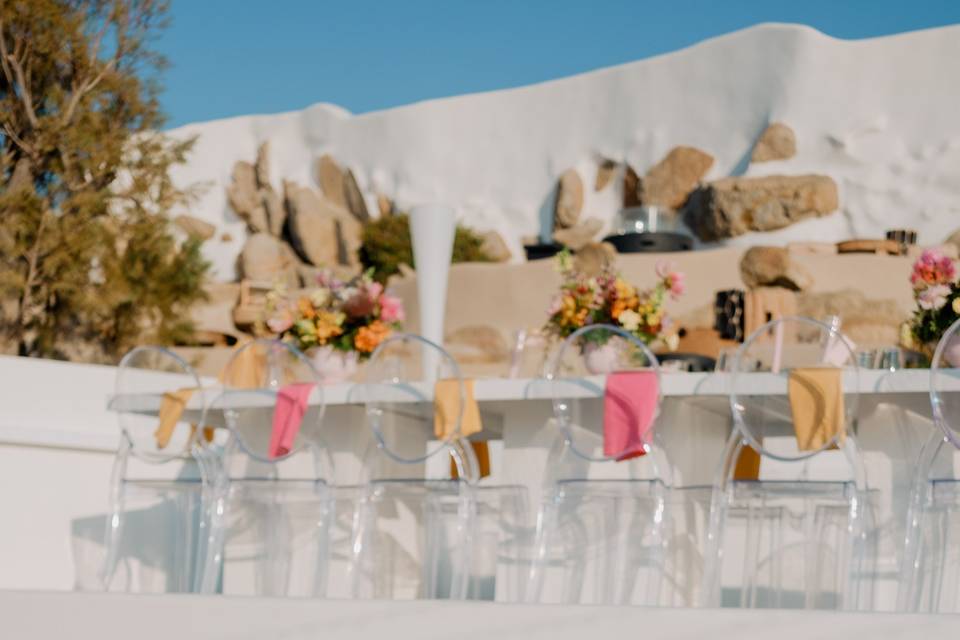 greek wedding table with flowers