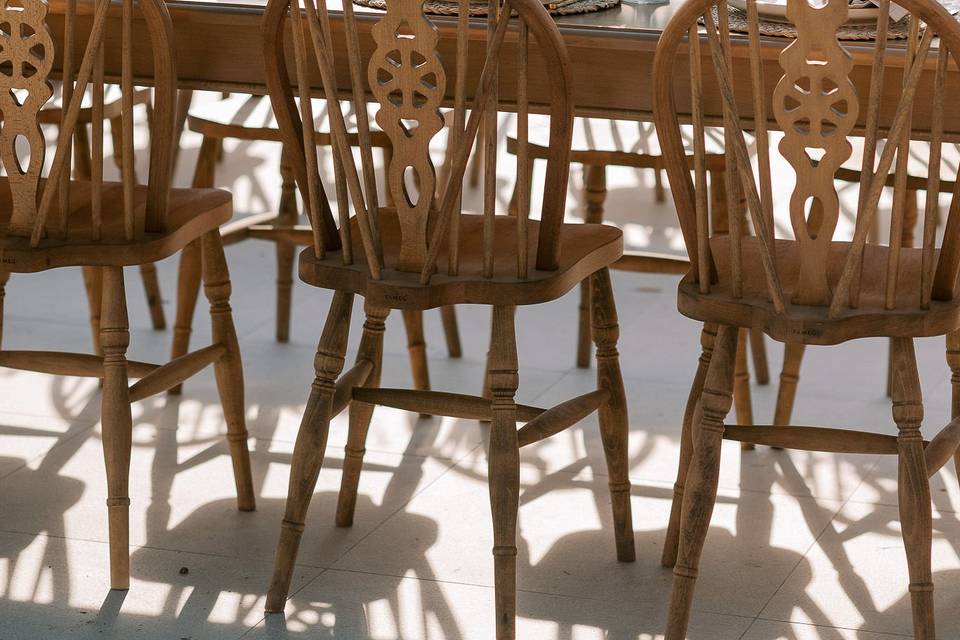 traditional greece wedding chairs
