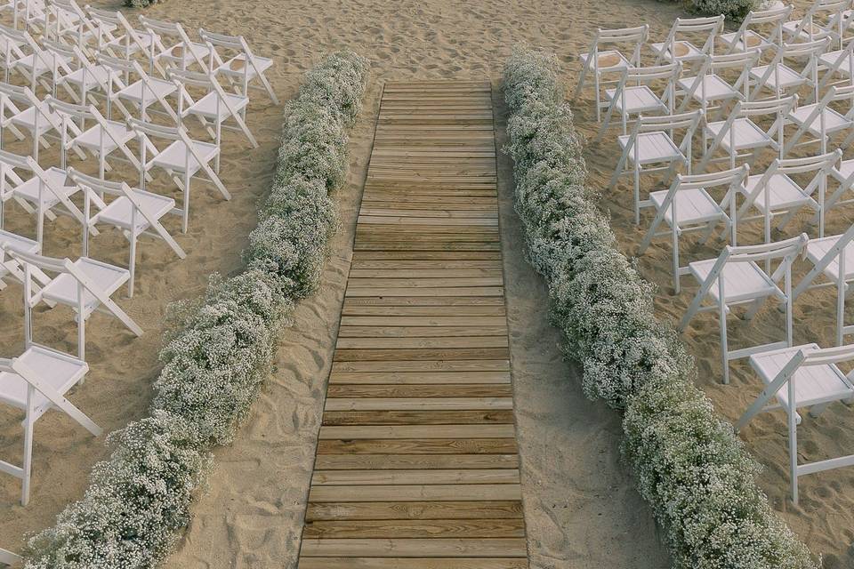 beach wedding in greece
