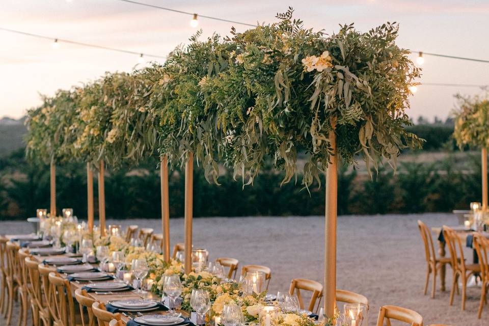 tables at greek wedding
