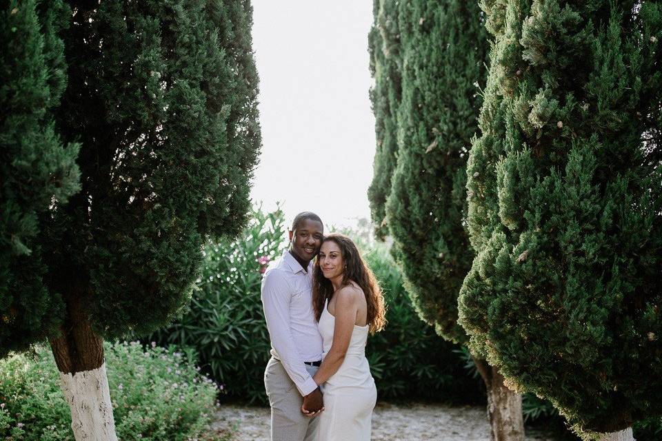 couple posing at a greek wedding