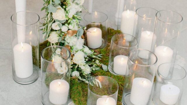 candle and flower wedding decorations