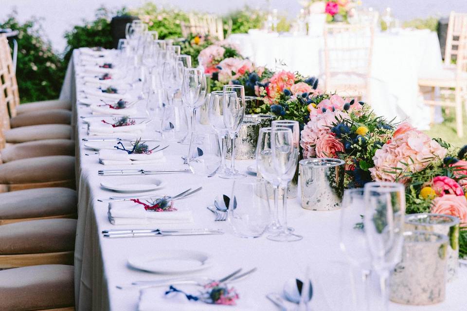 greek wedding table with flowers