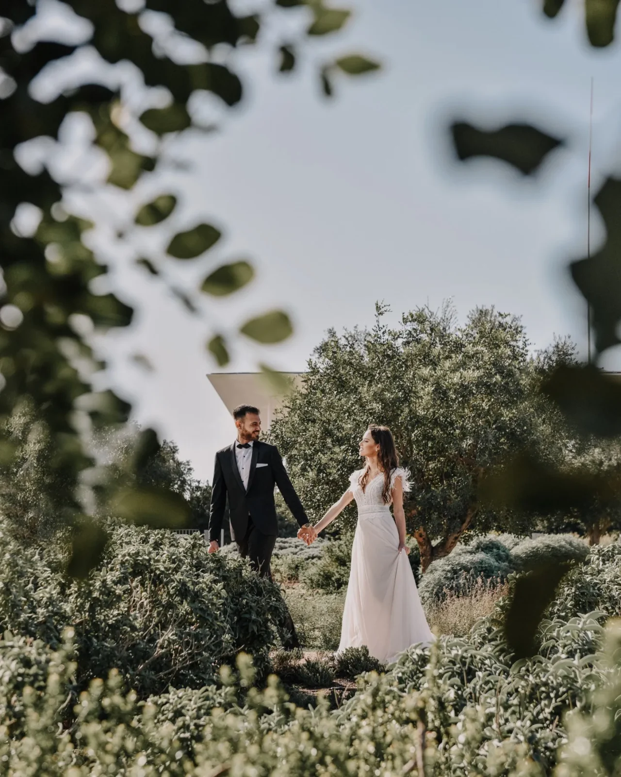 greece candid wedding photography
