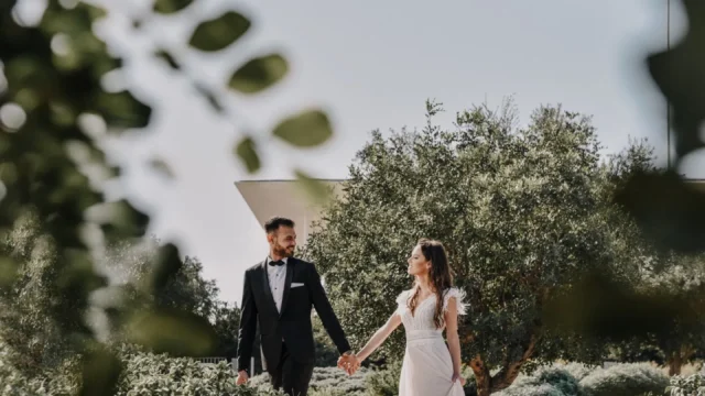 greece candid wedding photography
