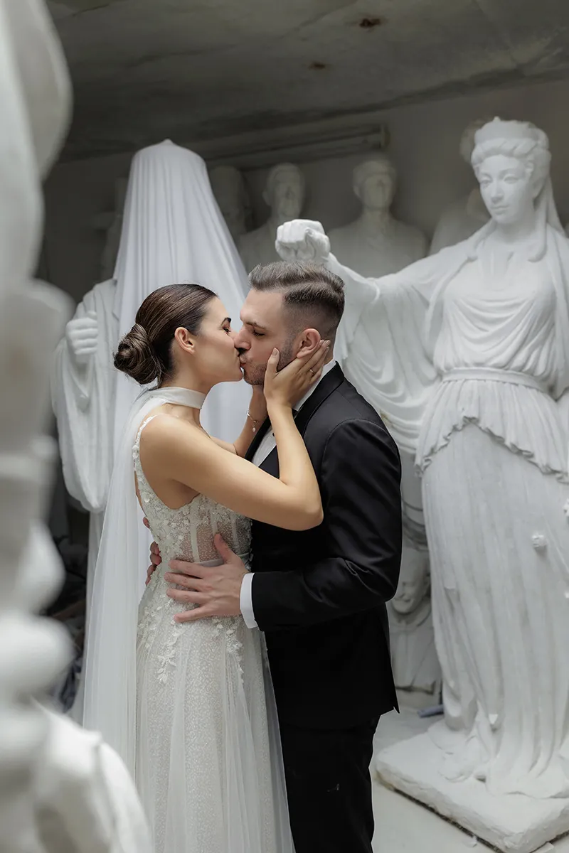 mykonos elopement photographer