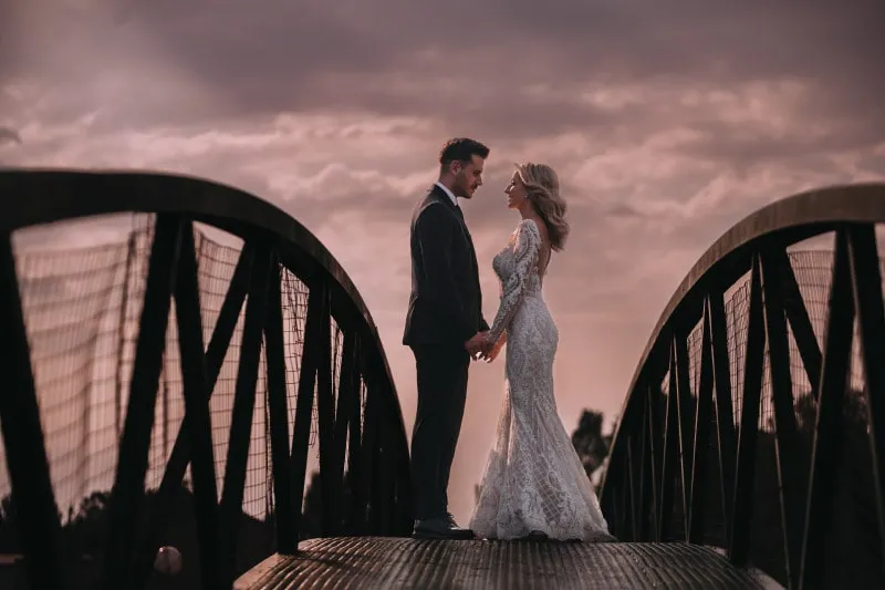 english speaking wedding photographer