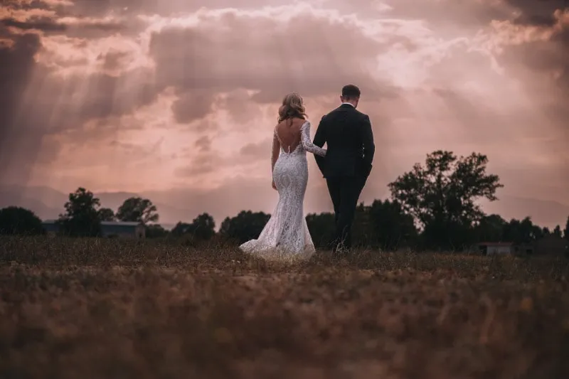 english speaking wedding photographer