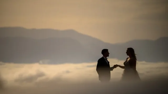 english speaking wedding photographer