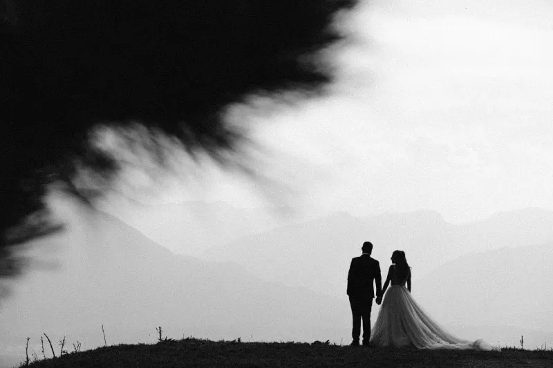 english speaking wedding photographer