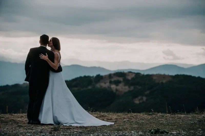 english speaking wedding photographer