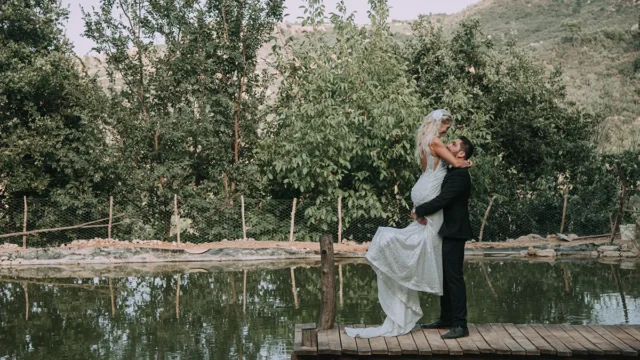 greece candid wedding photography