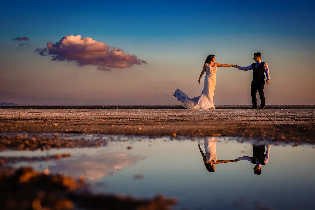 documentary wedding photographer greece