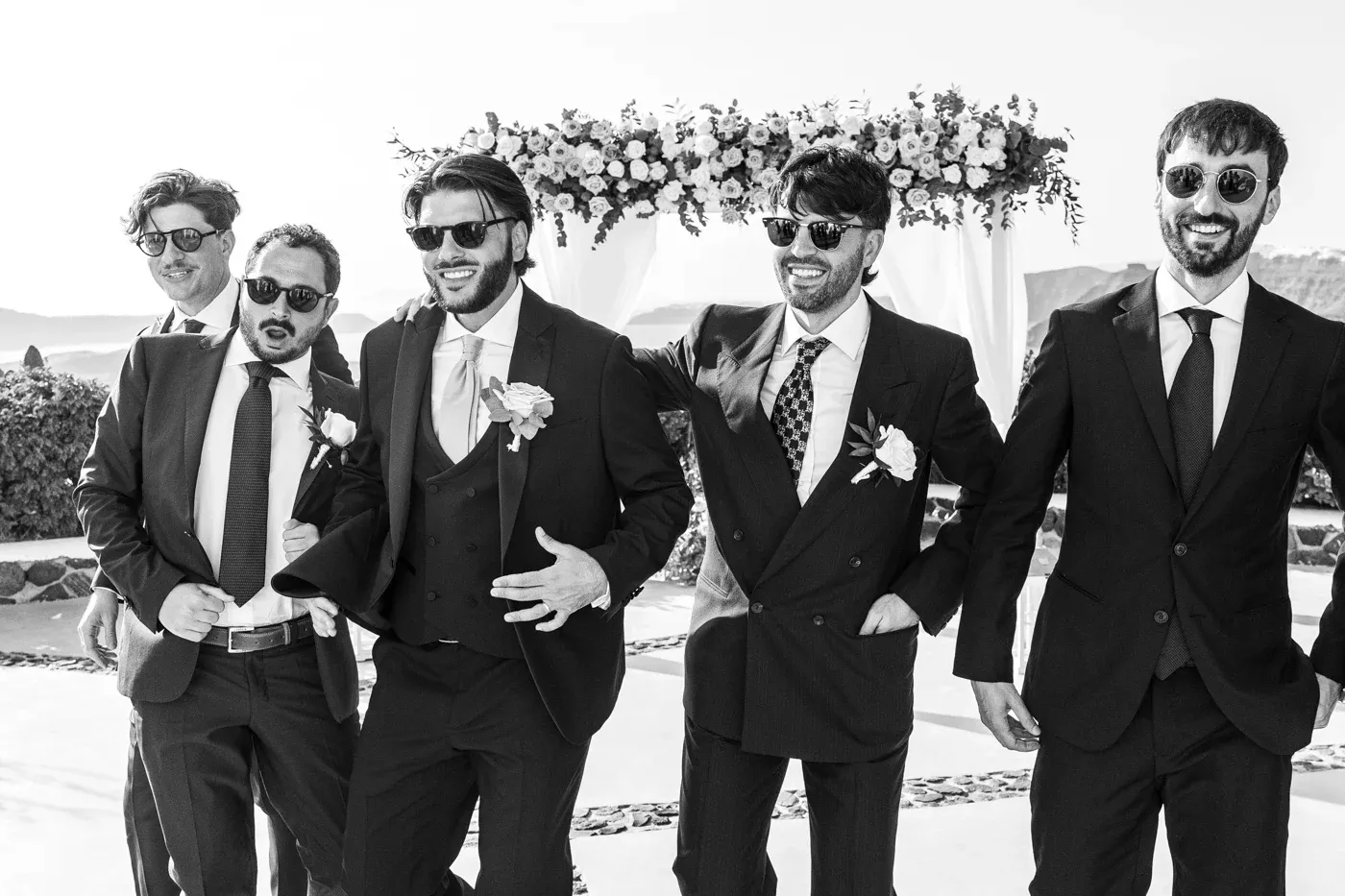 santorini candid wedding