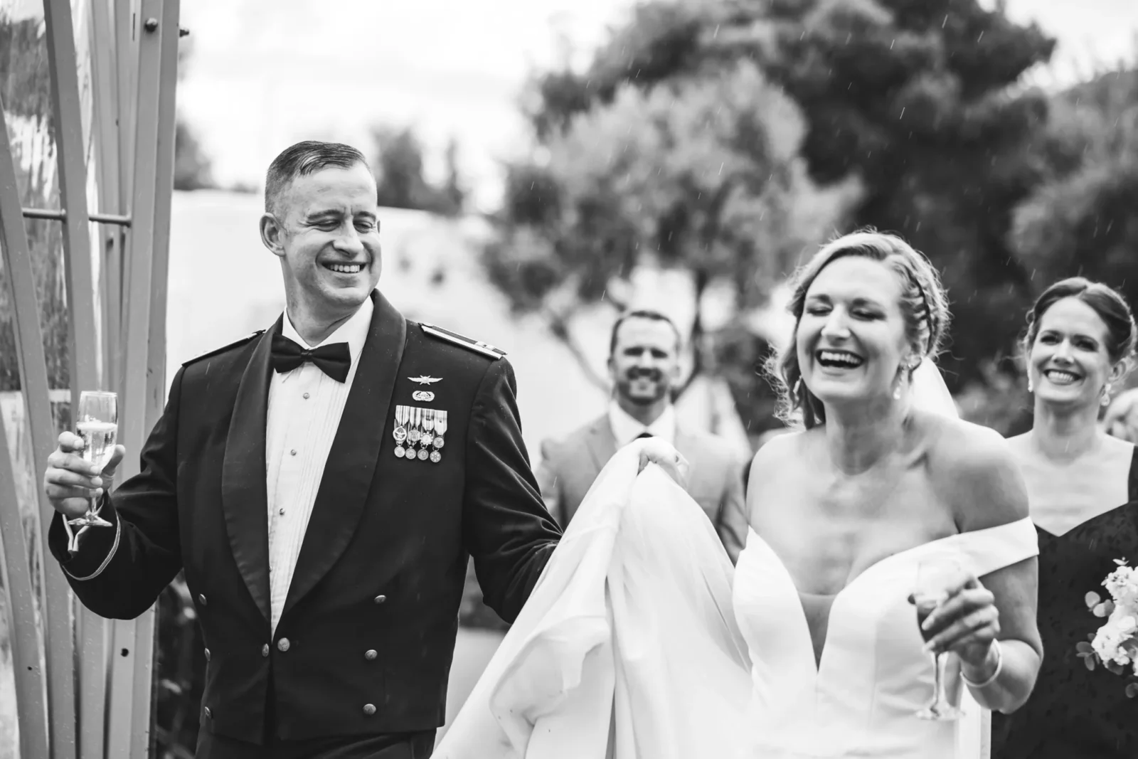 santorini candid wedding
