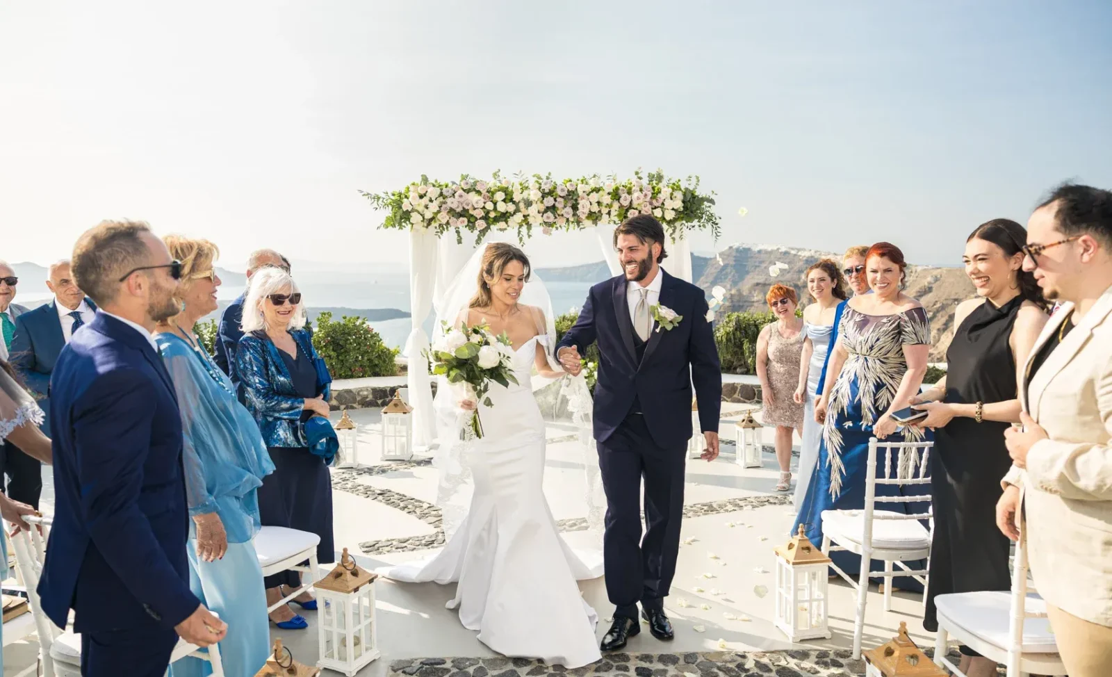 santorini candid wedding