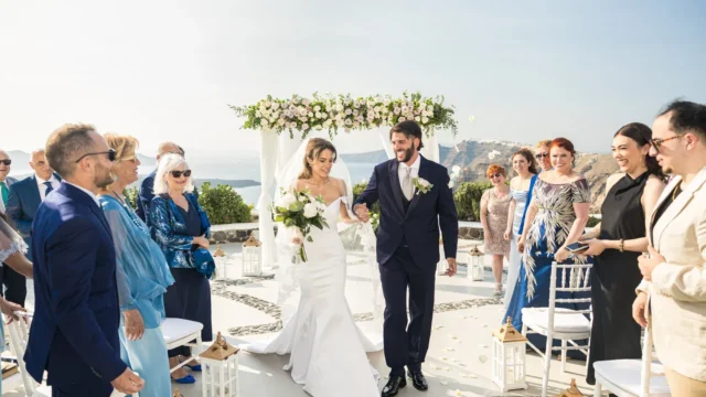 santorini candid wedding