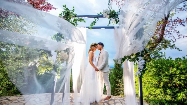 greece destination wedding photographer