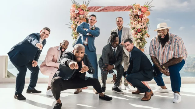 santorini candid wedding