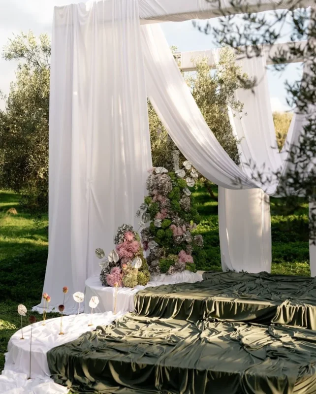 a beautiful wedding decoration for a wedding in crete